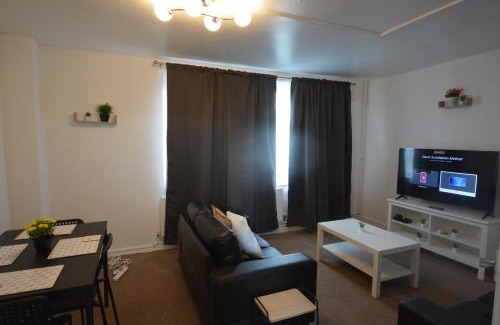 Brixton Hill Apartment | Beautiful Two Bedroom Flat in Brixton London