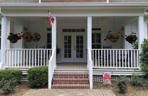 Edgefield House | Beautiful Two Story Home adjacent to Country Club