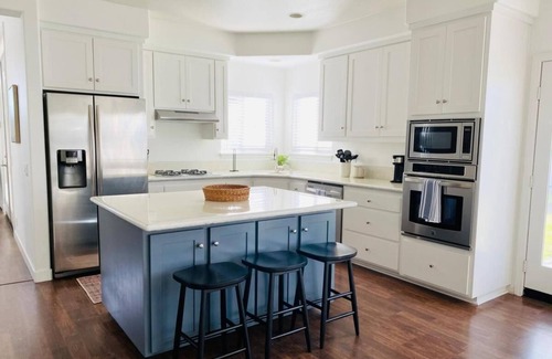 Olde Carlsbad House | Beautiful updated 4 bedroom home in Carlsbad! Located within 1 mile of the ocean