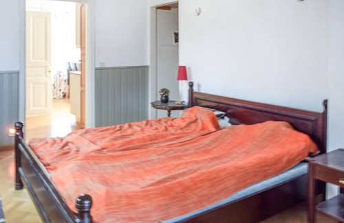 Nybro Apartment | Beautiful vacation apartment with cozy furnishings near the lake.