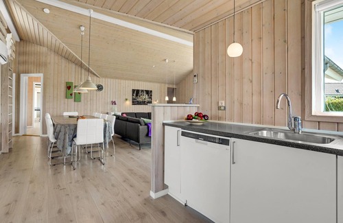 Flovt Strand House | Beautiful vacation home on a large plot of land.