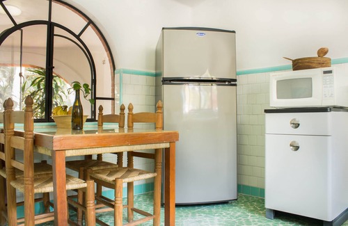 Cuernavaca House | Beautiful Vacation rentals in Sunny Cuernavaca, México-Family and Pet Friendly!