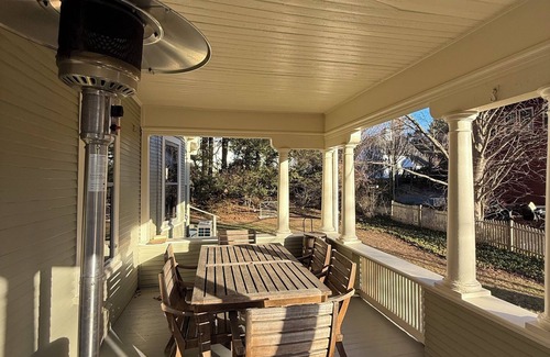 Amherst House | Beautiful Victorian Downtown Amherst w/Electric Car Charger