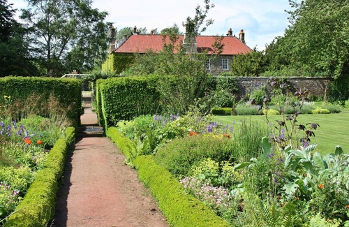 Carlton-in-Cleveland House | Beautiful villa for 4 guests with WIFI, TV, terrace and parking