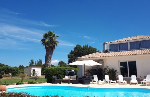 Ghisonaccia House | Beautiful villa for 8 people with sea-mountain pool
