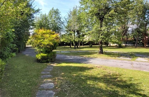 Forte dei Marmi Villa | Beautiful villa with park 900 meters from the sea!