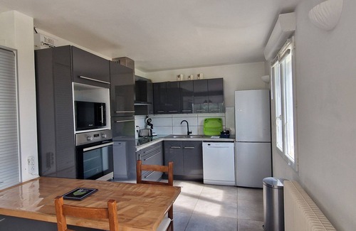 Sommieres Villa | BEAUTIFUL VILLA (6 PERS) IN A QUIET LOCATION WITH SWIMMING POOL AND BREATHTAKING VIEW OF THE VALLEY