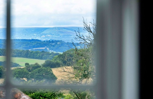 Monmouth House | Beautiful villa for 4 people with WIFI, pets allowed and parking