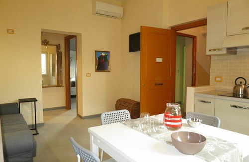 Capodimonte House | Beautiful villa for 12 people with WIFI, A/C, TV, terrace and pets allowed