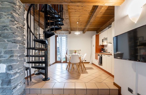 Mergozzo House | Beautiful villa for 2 people with WIFI, TV and parking