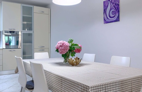 Topid House | Beautiful villa for 6 people with A/C, WIFI, private pool, TV, terrace and parking