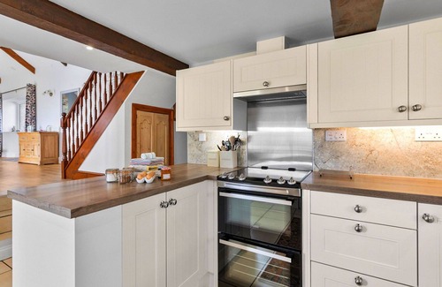 Holsworthy House | Beautiful villa for 7 guests with WIFI, terrace, pets allowed and parking