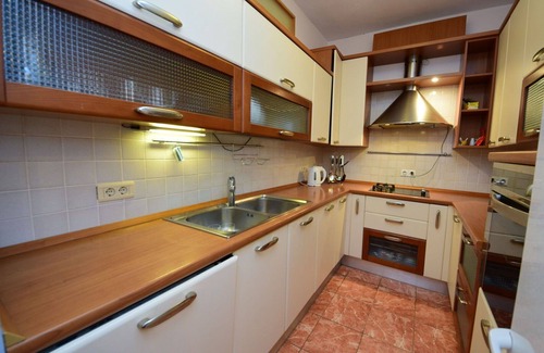 Zrnovnica House | Beautiful villa for 8 people with WIFI, A/C, private pool, TV, terrace, panoramic view and park.