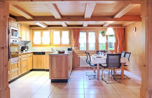 Innertkirchen Villa | Beautiful villa for 4 people with WIFI, TV, terrace, pets allowed and panoramic view