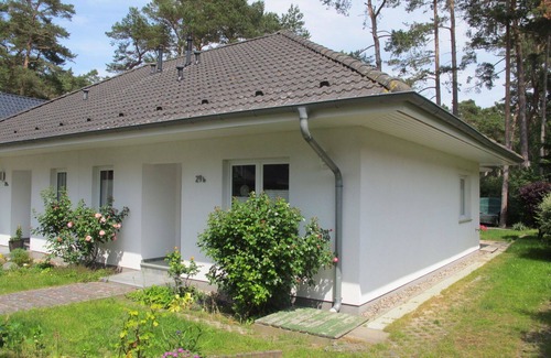 Lubmin House | Beautiful villa for 4 guests with WIFI, TV, patio and parking