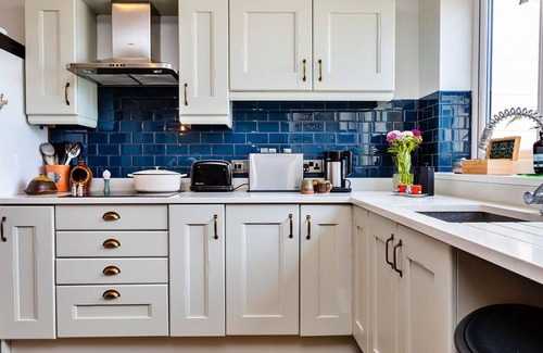 Cresswell House | Beautiful villa for 6 guests with WIFI, TV, pets allowed and parking