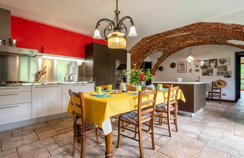 Cortazzone House | Beautiful villa for 8 people with private pool, TV, patio, pets allowed, panoramic view and par.