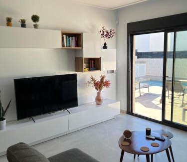 Benijofar Villa | Beautiful villa in Benijofar with private pool and pet friendly