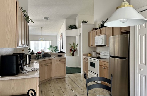 Eagle Pointe South Villa | Beautiful Villa in Kissimmee, Florida with Private Pool & Free Wifi