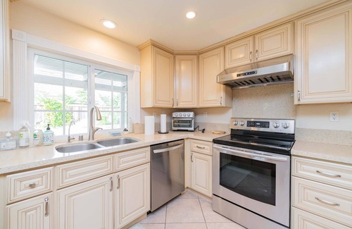 Northwood House | Beautiful Villa in Northwood Irvine