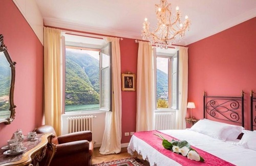 Laglio Villa | Beautiful villa IX century pied dans l'eau with p/pool