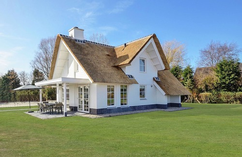 Municipality of Noordwijk Villa | Beautiful villa near North Sea beach