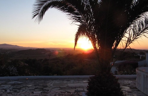 Falfeira Villa | Beautiful villa, Solar Heat Pool, Ocean/Hill Views, Lagos Town/Beaches Nearby.