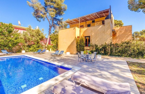 Santa Ponsa Villa | Beautiful Villa with Pool, Wi-Fi and Terrace; Ideal Location; Parking Available