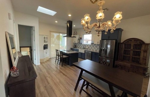 Garfield House | Beautiful Walkable Downtown Getaway