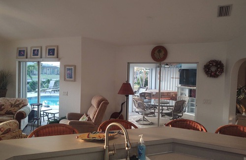 Gulf Cove House | Beautiful Waterfront3BR2BA