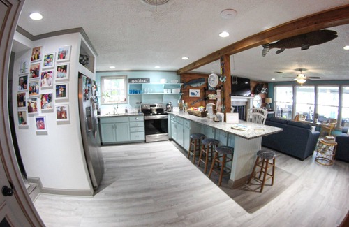 Wills Point House | Beautiful waterfront lake house!