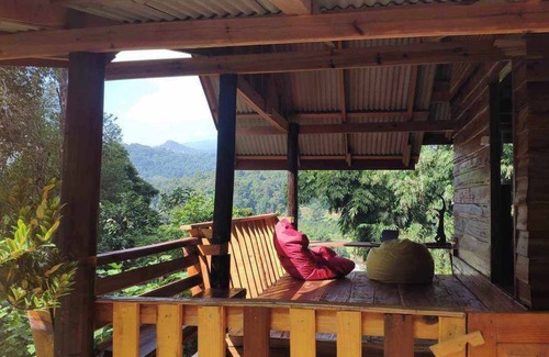 Chom Thong House | Beautiful wooden Homestay in Karen Village, at Doi Inthanon Park.