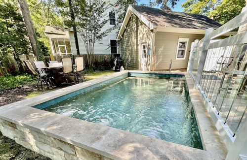 The Pines House | Beautifully appointed home with Private Pool and Dog Friendly