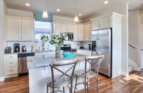 Ocean Shores House | Beautifully appointed home, ADA accessible and hot tub