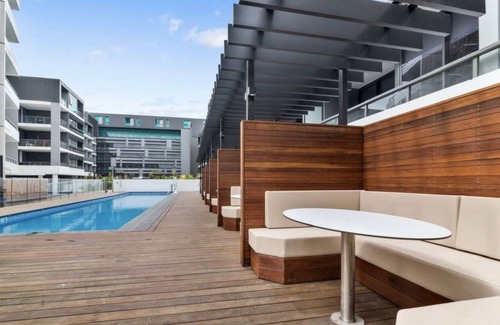Zetland Apartment | Beautifully appointed lifestyle abode - central to beach, airport and CBD