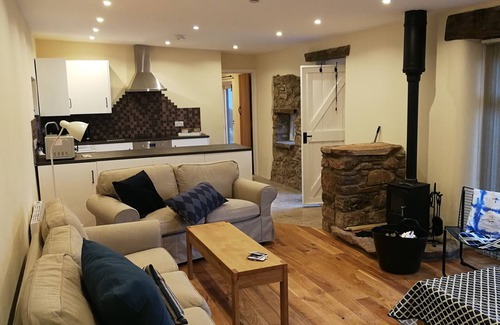 Redbrook House | Beautifully converted stone barn with lovely views of the Welsh Borders
