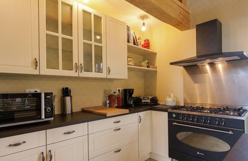 Auriac House | Beautifully located country house with heated pool