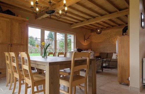 Auriac House | Beautifully located country house with heated pool