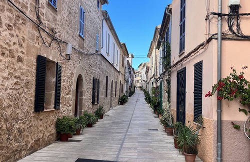 Cala Bona Apartment | beautifully positioned south facing on secure well kept complex and gardens