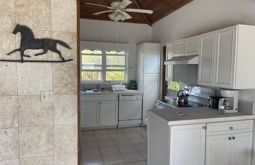North Palmetto Point Cottage | Beautifully relaxing Beach Front Cottage, Prime Banks Road Location