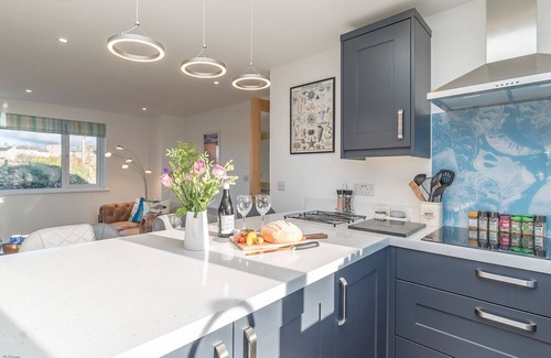 Dyffryn Ardudwy Cottage | Beautifully Renovated Two Bedroom Bungalow Near the Beach | Y-Berllan