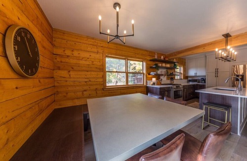 Almont Cabin | Beautifully Remodeled Cabin tucked away in the wonderful Spring Creek Area!