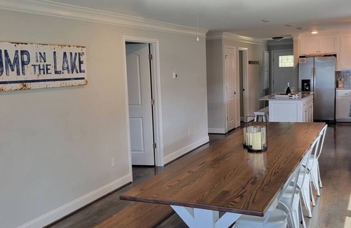 Semora House | Beautifully Remodeled Lake House w/Plunge Pool!