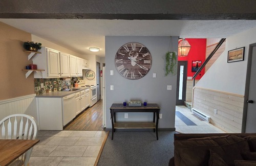 White Haven House | Beautifully renovated townhome in Lake Harmony, Pa. Close to all the amenities.