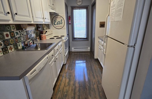 White Haven House | Beautifully renovated townhome in Lake Harmony, Pa. Close to all the amenities.