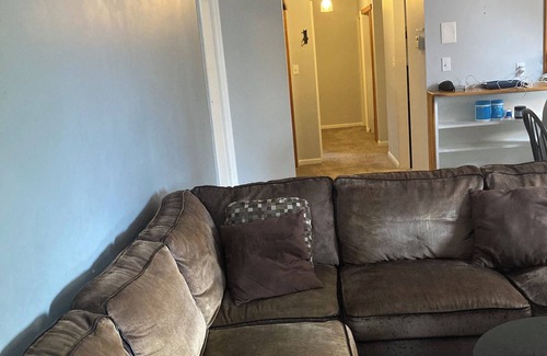 Clifton Heights Apartment | Beautifully Renovated & Fully Furnished 3 Bed Cincinnati Rental Near OTR & UC