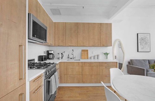 Hell's Kitchen Apartment | Beautifully Renovated 1 bedroom in Prime Manhattan