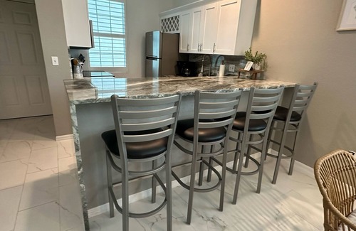 Marco Island Condo | Beautifully Updated 2-Bedroom/2-Bath Olde Marco Retreat
