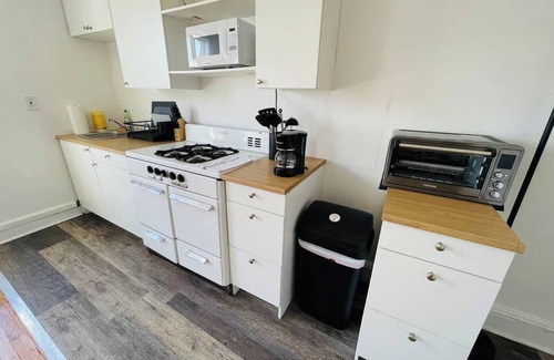 Elkins Park Apartment | Beautifully updated 1-bedroom apartment with hardwood floors and a modern kitchen. Located near downtown and the train station, with easy access to dining, shopping, and surrounding neighborhoods.