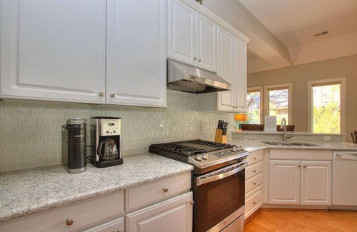Heritage Woods House | Beautifully Decorated Beach Home in Sea Pines w/Private Pool/Spa, Walk to Beach